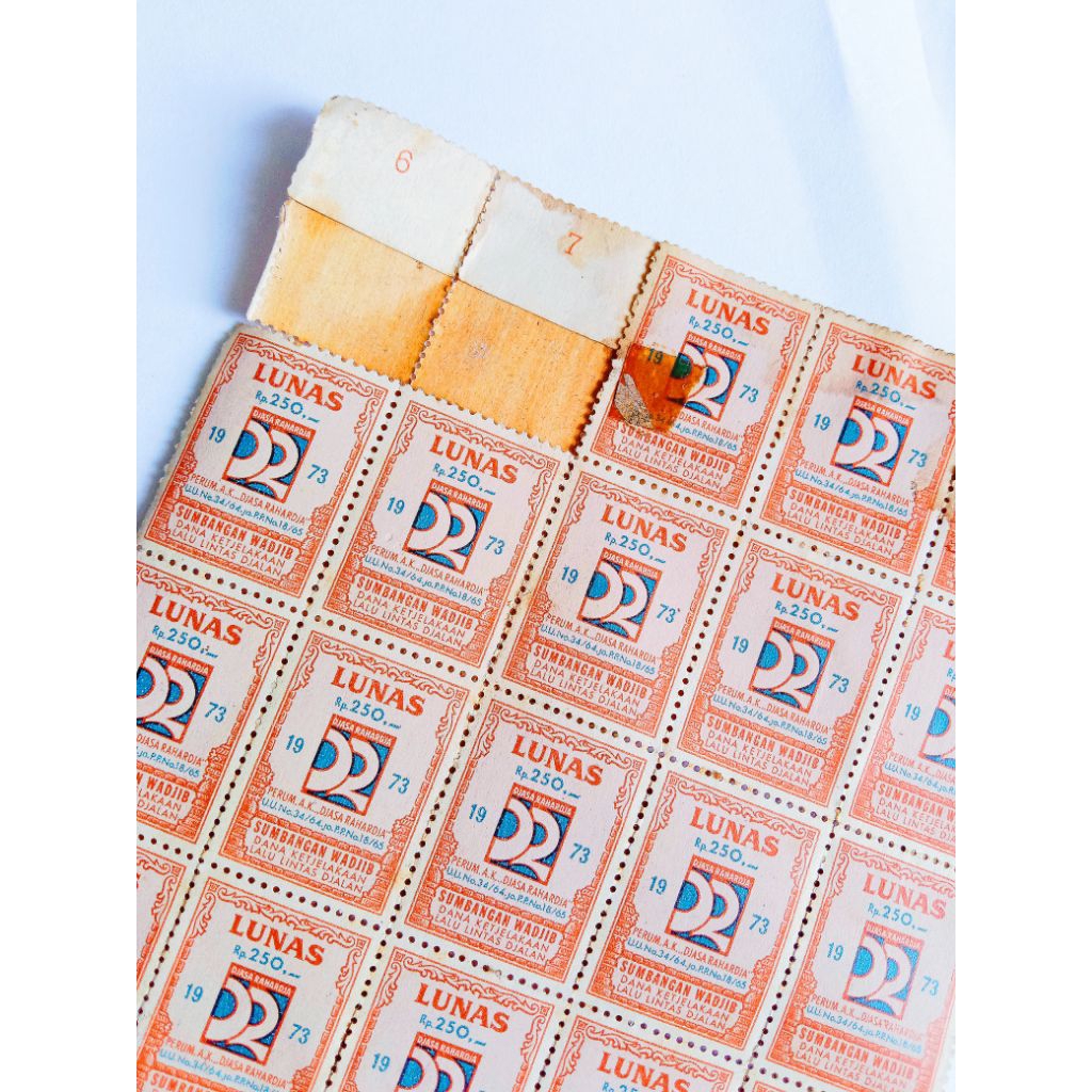 Koleksi Filateli Jadul Indonesia