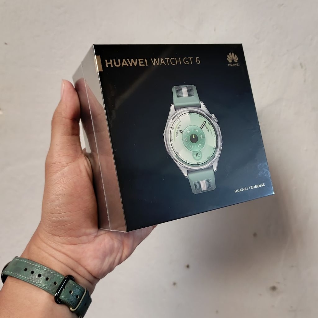 Huawei watch GT 6 new (baru) termurah.Garansi resmi huawei 1 tahun, no repack.