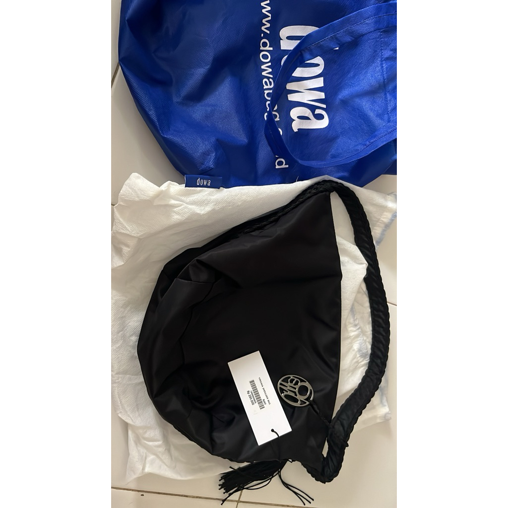 Dowa virginia shoulder bag (Black) bonus flatshoes hitam uk.40
