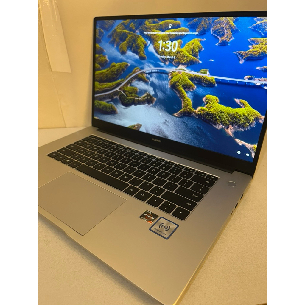 LAPTOP HUAWEI BOM-WXX9 ,AMD RYZEN 7 5700U