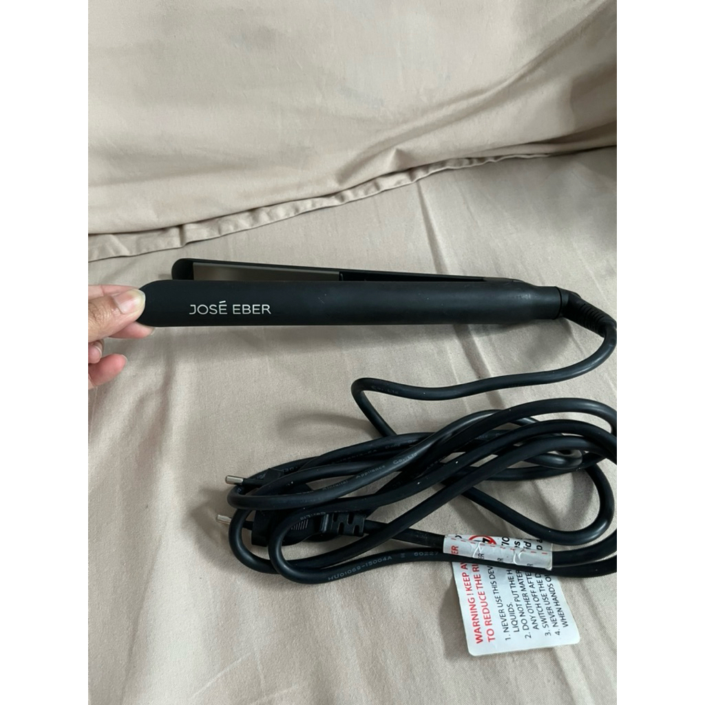 PRELOVED JOSE EBER CATOKAN