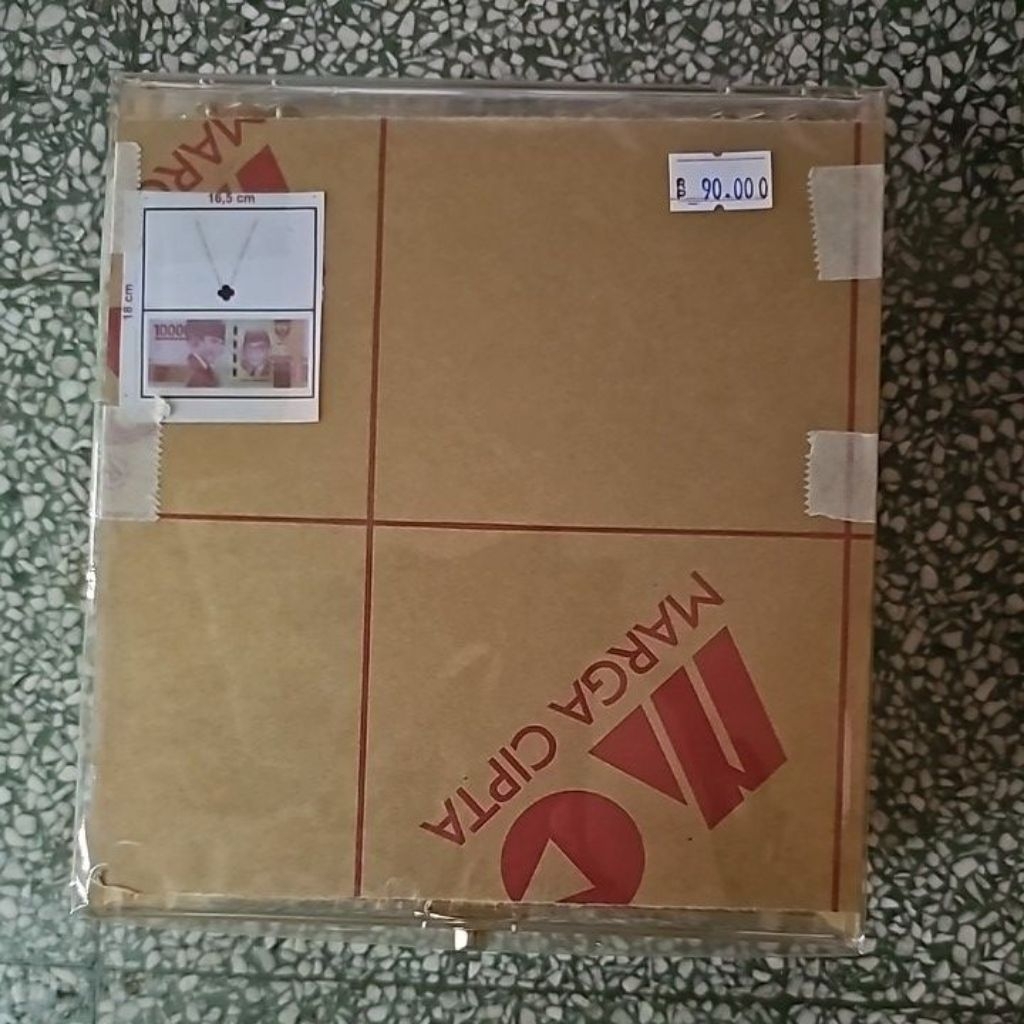 AKRILIK TEMPAT 1 KALUNG DAN UANG MAHAR