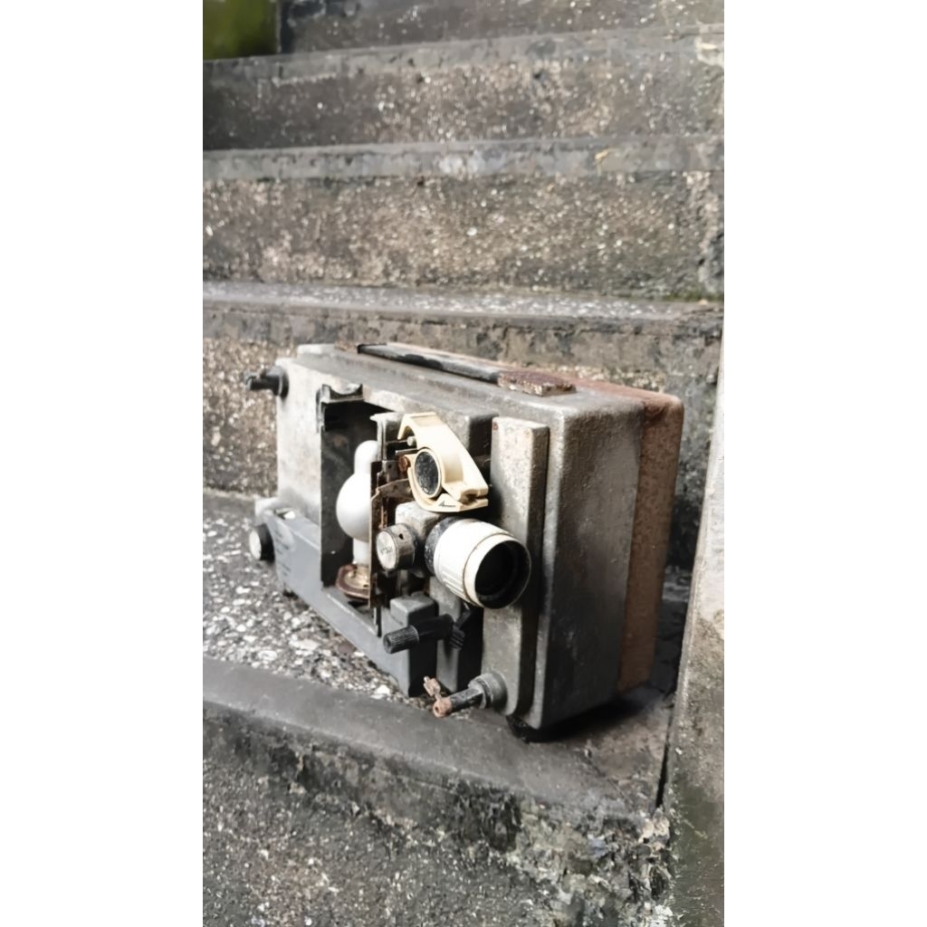 Proyektor jadul rusak part gembling