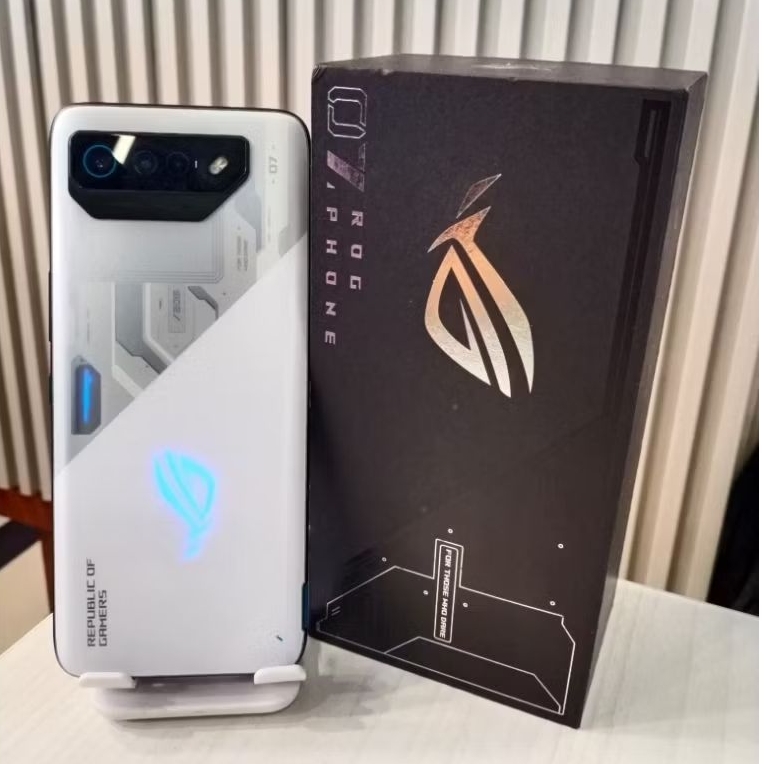 Asus ROG Phone 7 8/256GB second Garansi Resmi