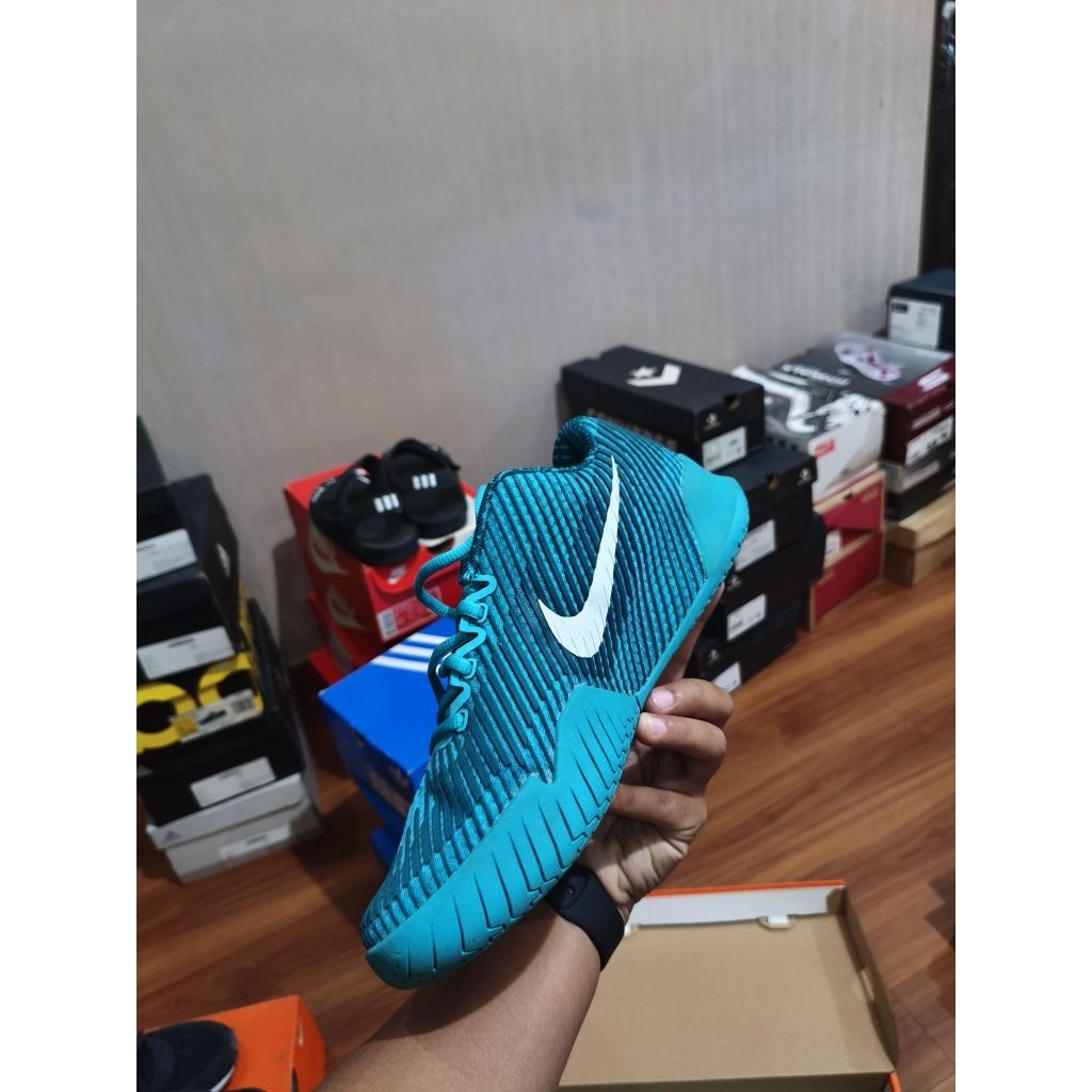 Sepatu Tenis Nike Court Air Zoom Vapor 11 HC