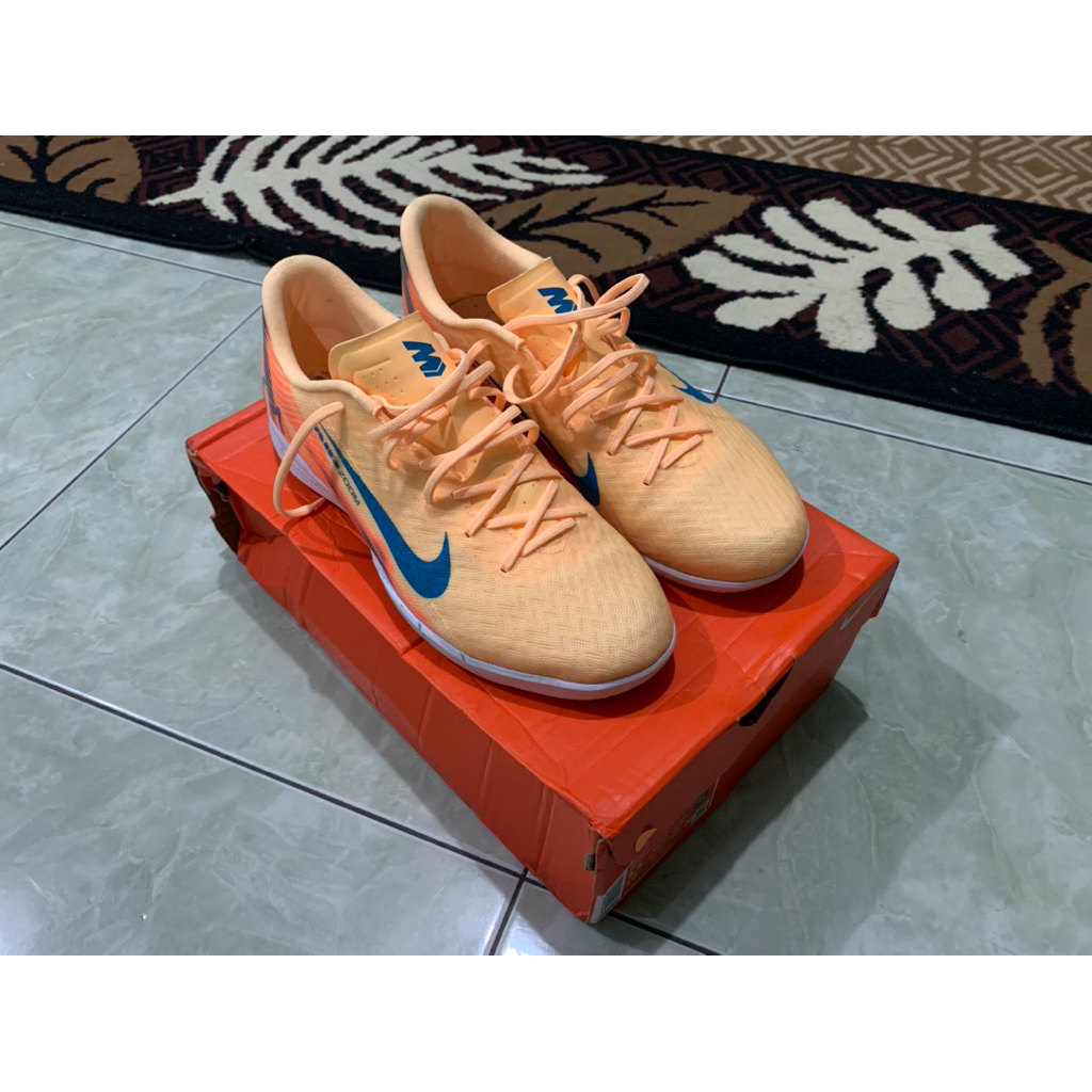 Sepatu Futsal Nike Zoom Vapor 16 Academy KM IC seri Mbappe