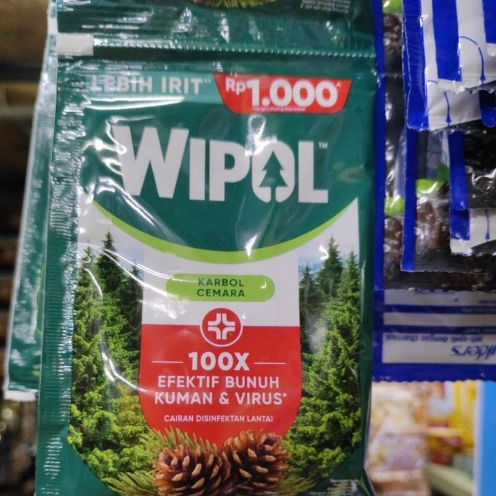 Wipol Karbol Cemara Renceng Isi 6 Sachet