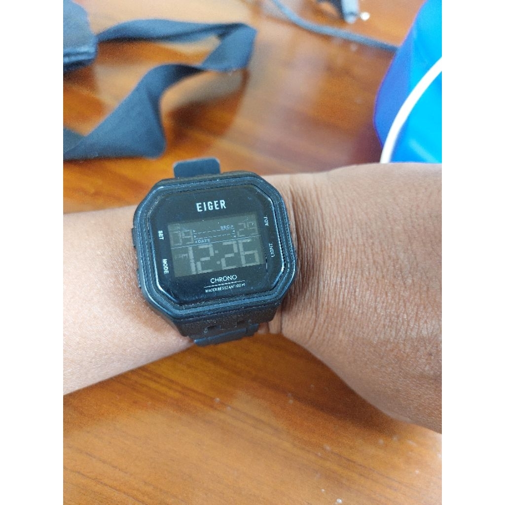 JAM TANGAN EIGER LINVILLE KOTAK