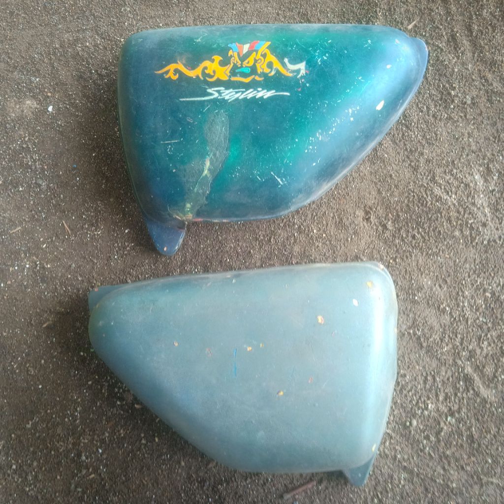 SIDE COVER ACCU HONDA CG110 CG125 BOK AKI HONDA CG110 CG125 BOX AKI HONDA CG110 CG125 TUTUP AKI HOND