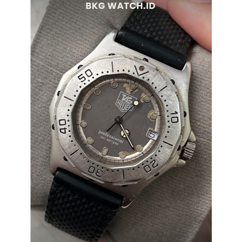 TAG Heuer Series 3000 Quartz – Size 34 mm – Vintage Diver Style – Second Original