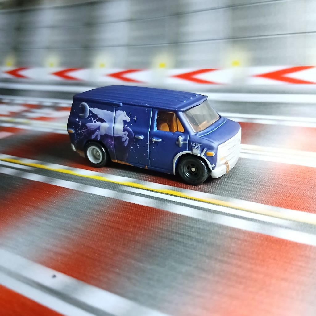 HOT WHEELS ONWARD GUINEVERE VAN LOOSE PREMIUM