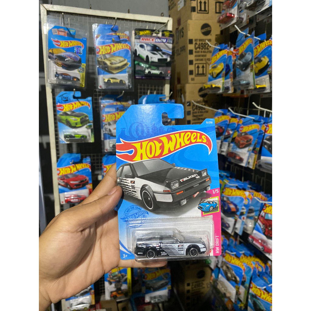 hotwheels trueno ae 86 falken