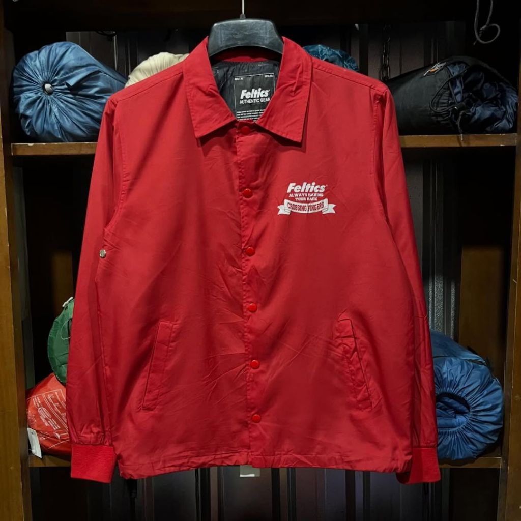 jaket coach FELTICS tebal motif size L casual bagus