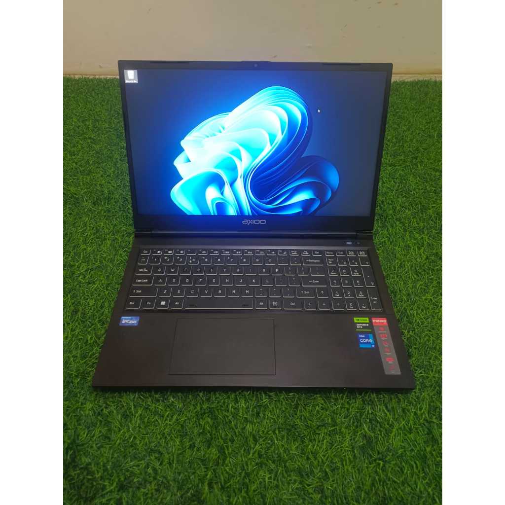 LAPTOP GAMING AXIOO PONGO 725 CORE I7 GEN 12 RTX 2050 MULUS