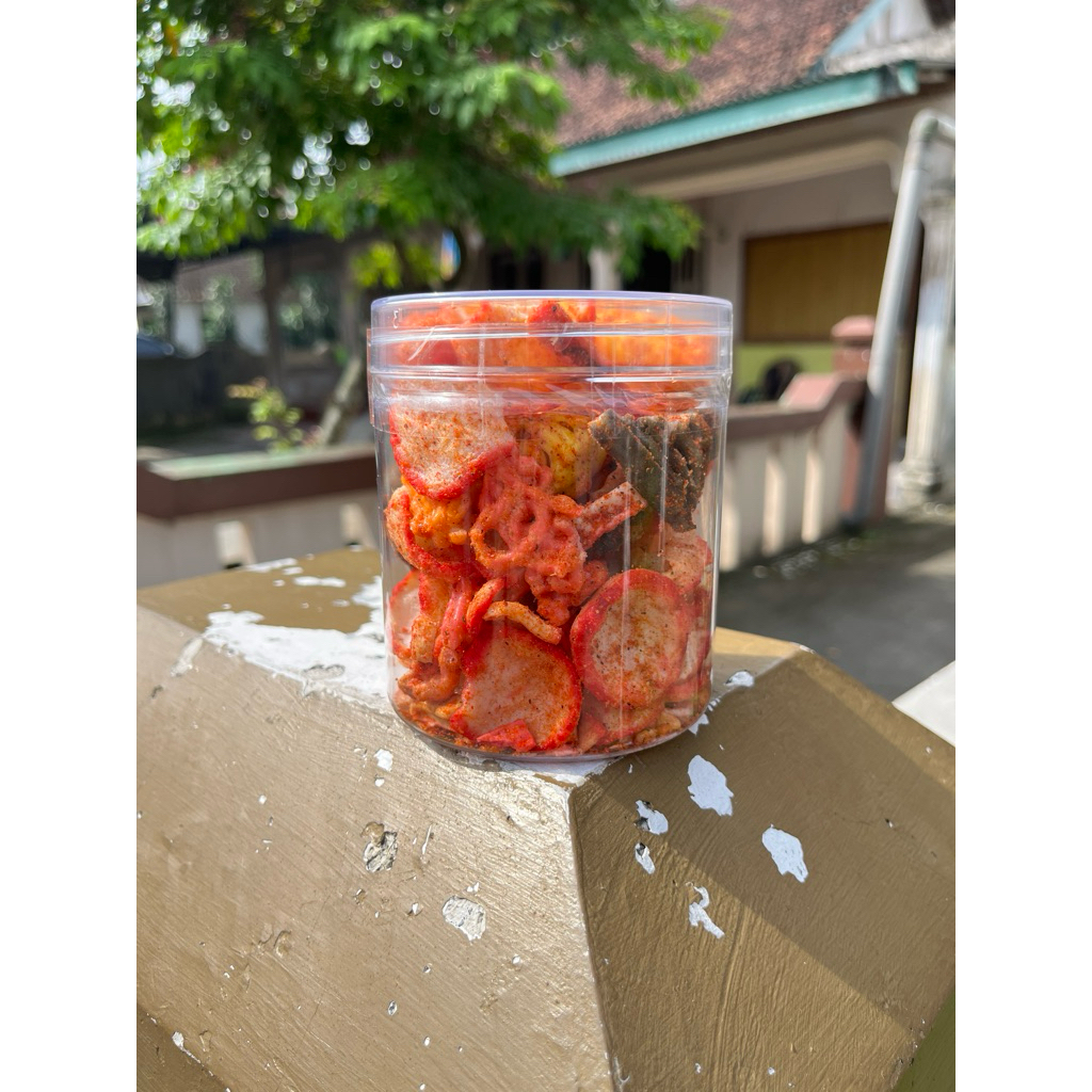 snack/jajan kerupuk seblak mix pedas 100gr / jajanan gurih pedas