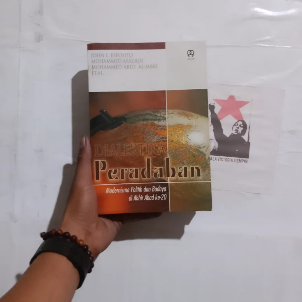 John L. Esposito Islam dan Pembangunan / Islam: Kekuasaan Pemerintahan, Doktrin Iman / Sains-sains I