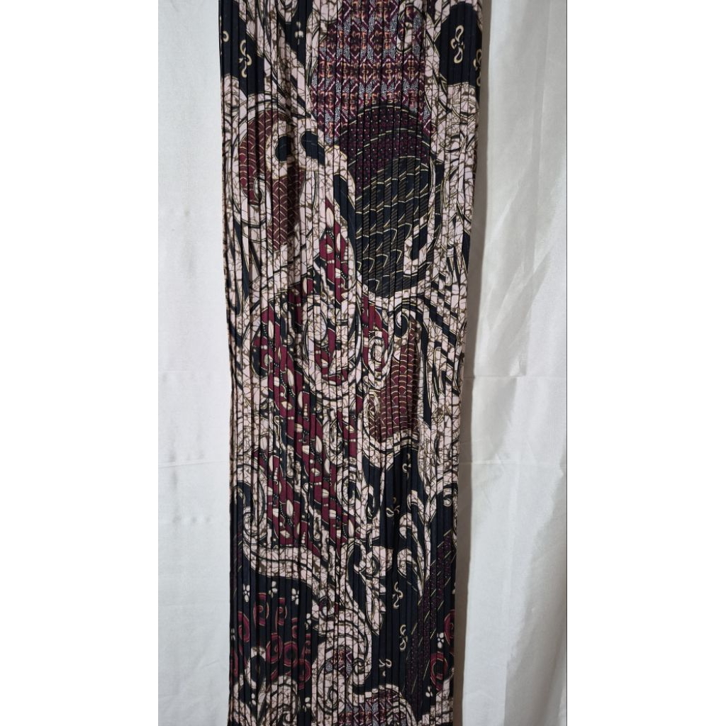 Preloved Rok Batik Plisket