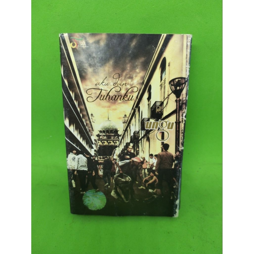 Kaset pita UNGU Album AKU dan TUHANKU