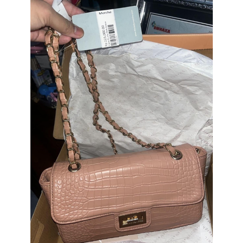 Id Kyra Bag Preloved Kondisi Bagus Tanpa Box Resleting Aman Baret-Baret Kondangan
