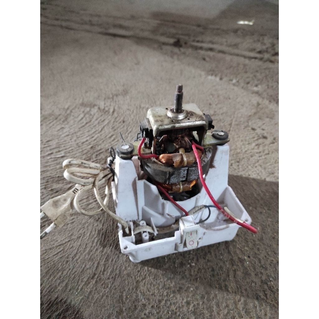 Mesin blender miyako