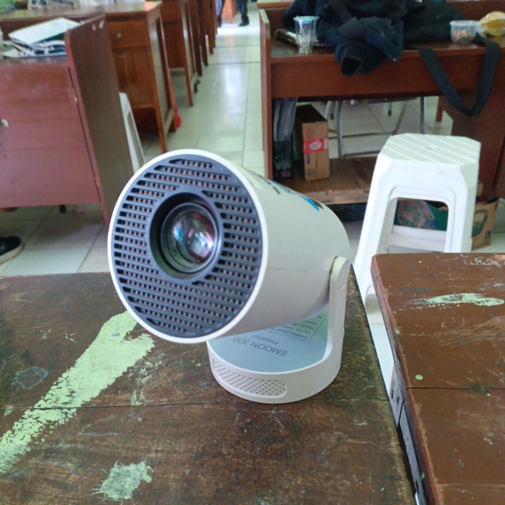 SMOON 300 PROJECTOR PROYEKTOR SMOON 300