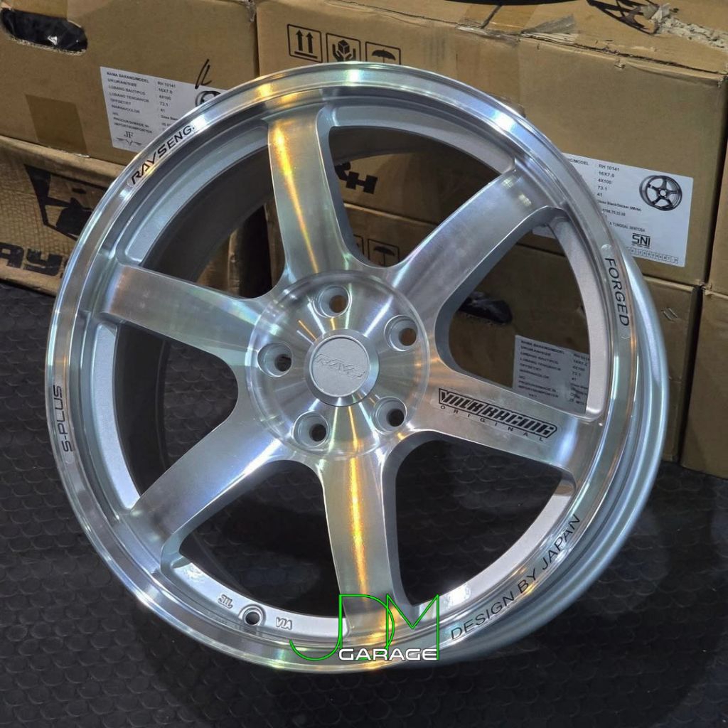 velg te37 saga plus r18 lebar 8,5 pcd 5x114,3 et 45 velg mobil ring 18 pnp velg mobil Innova reborn 