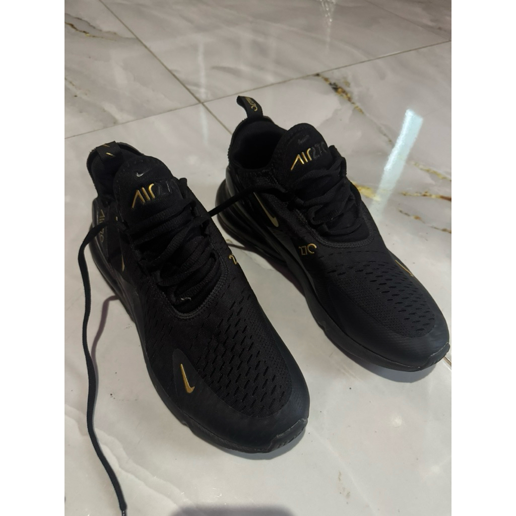 Sepatu Nike Air Max 270 Black Gold Size 42