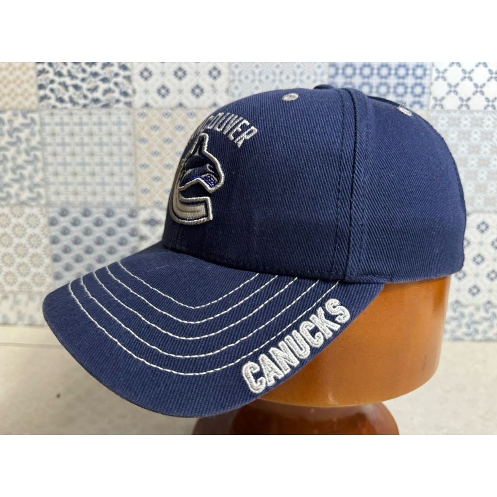 Topi Second Brand Branded Cannucks Vancouver By 47 Forty Seven X NHL Team Original Full Tag