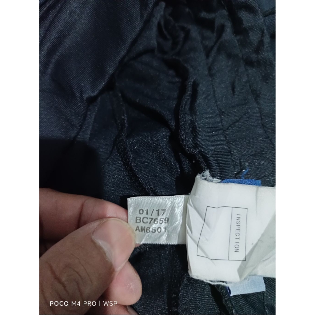 celana training Reebok