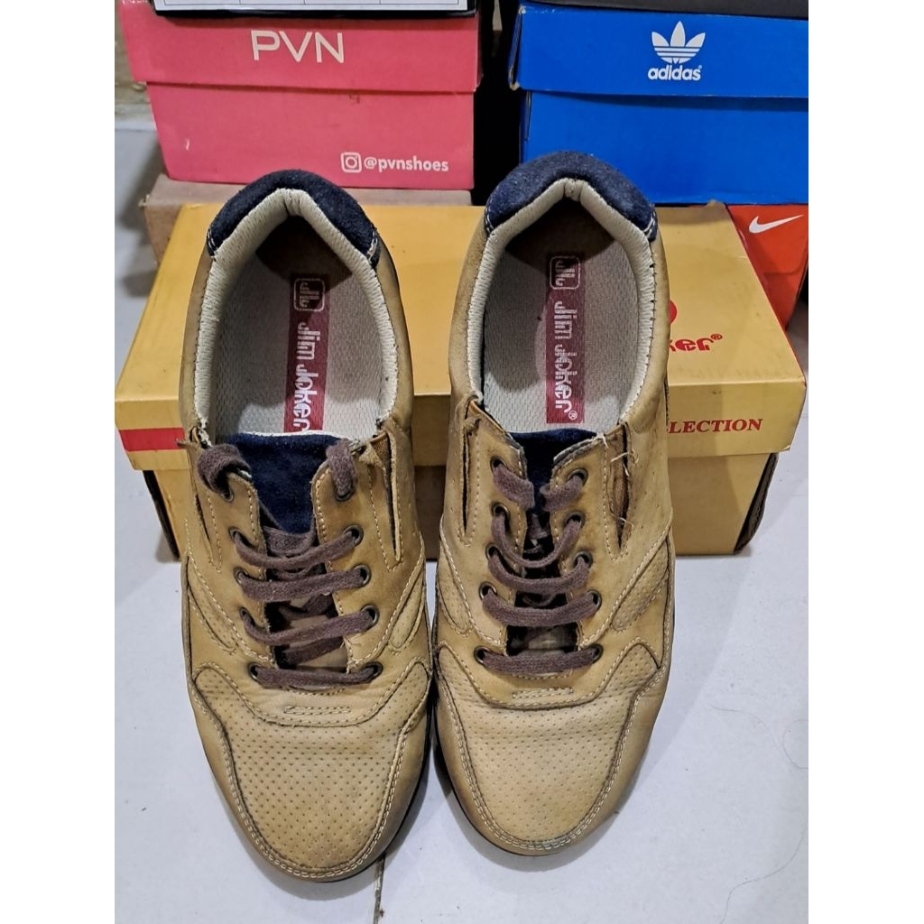 PRELOVED, Jim Joker sepatu pria size 42.