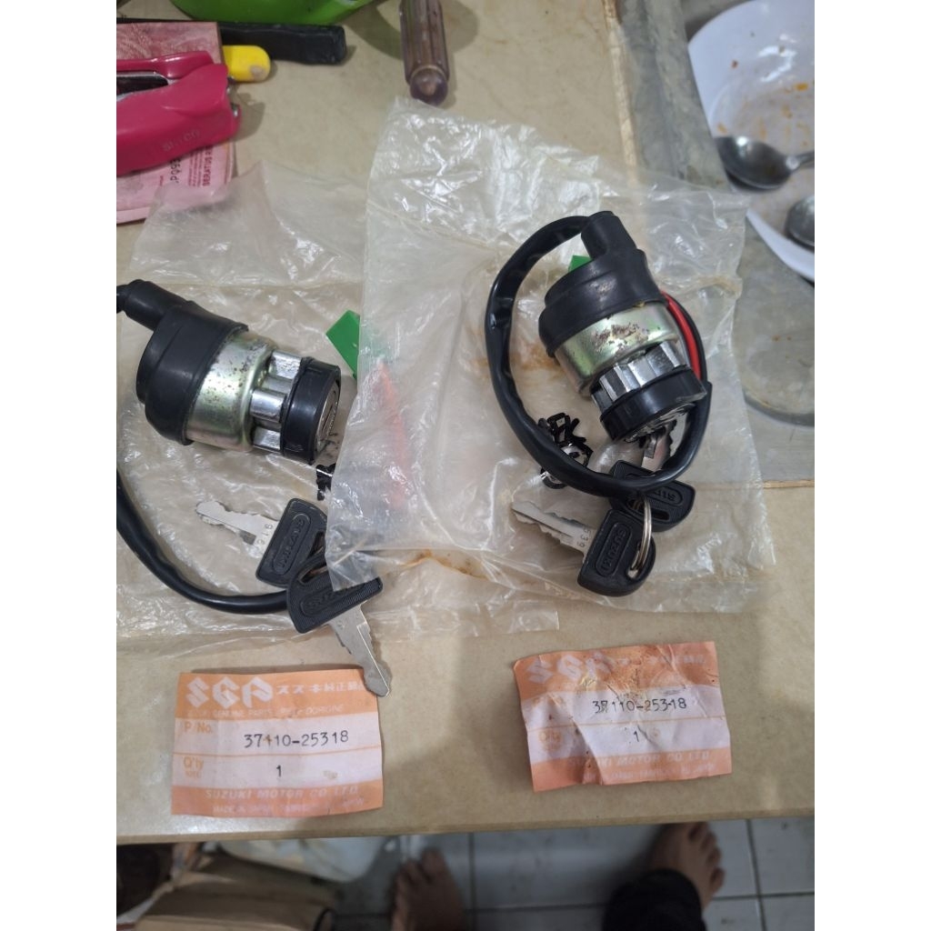kunci kontak switch ignition suzuki gp100 gp125 gp 100 gp 125 nos japan