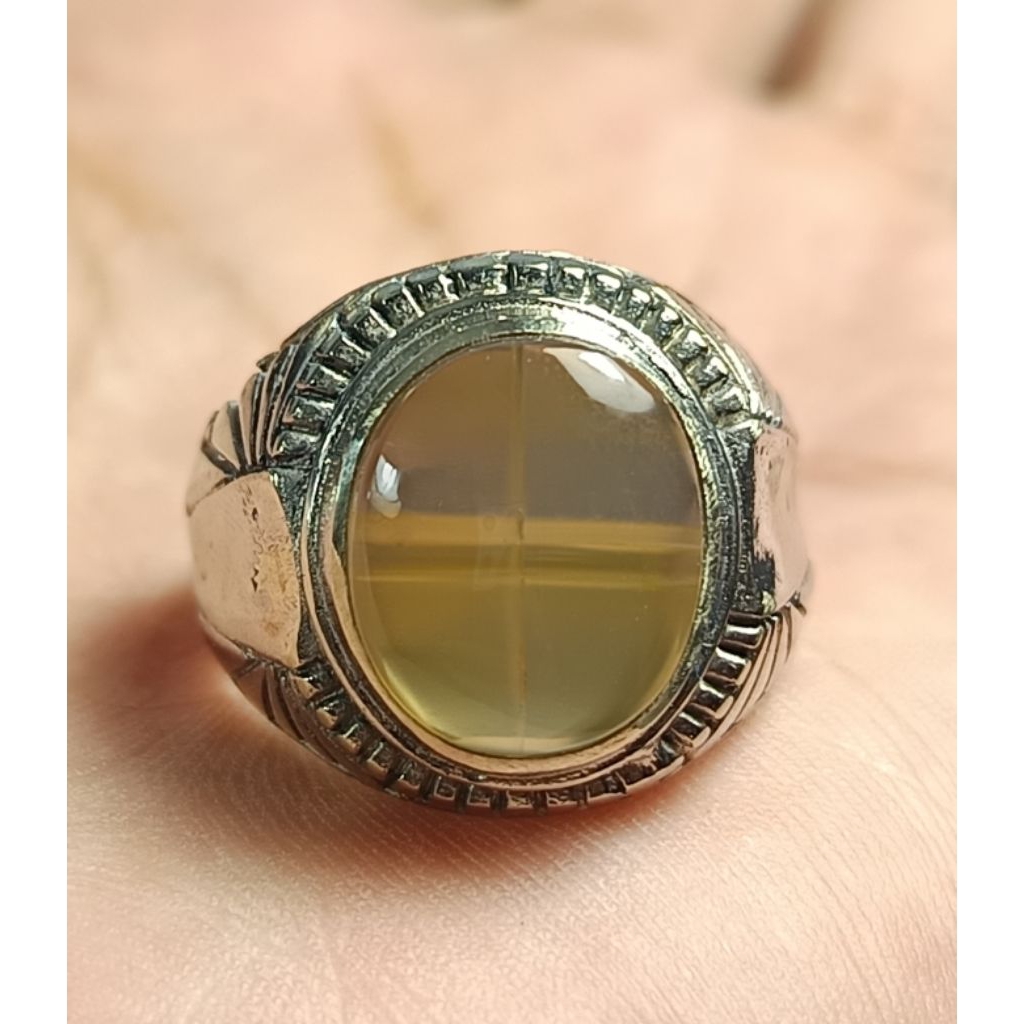 Cincin Tapak Jalak Kristal