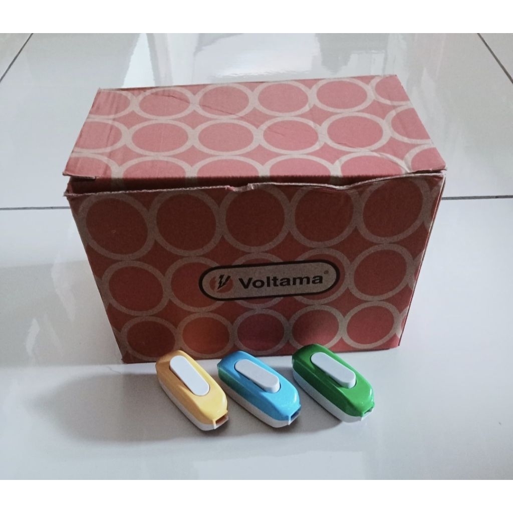 Voltama Saklar Listrik Gantung Warna Warni SNI