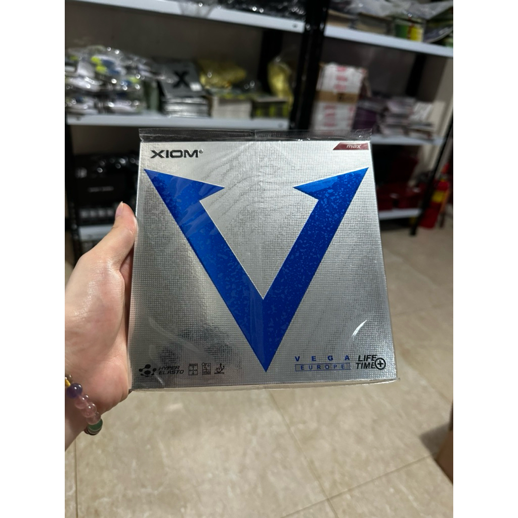 XIOM VEGA EUROPE - RED