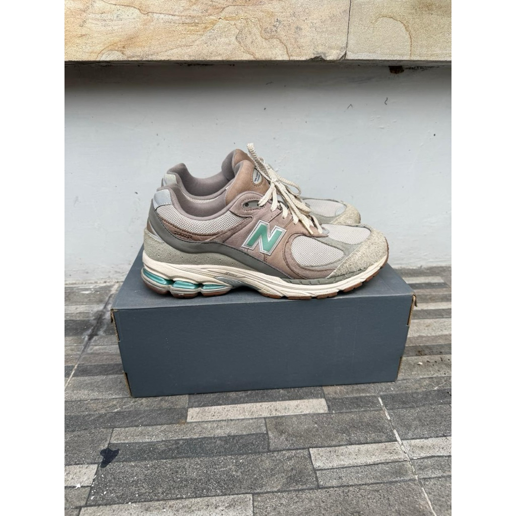 New Balance 2002R x ATMOS size 44