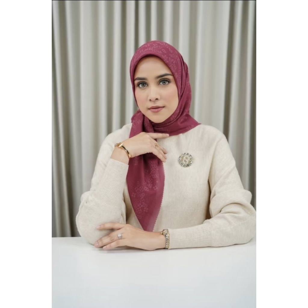 BUTTONSCARVES MONO SCRAMBLE SQUARE