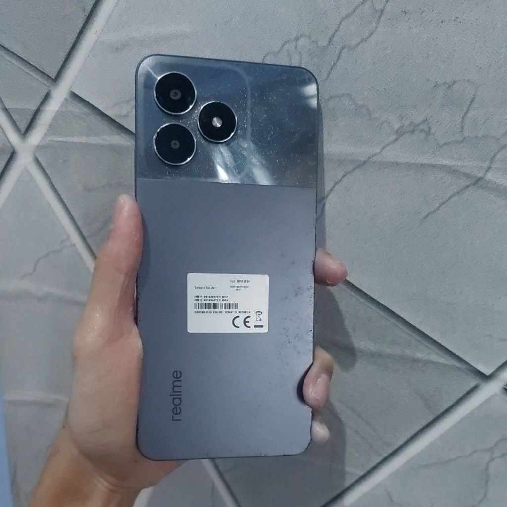 hp second realme note50 ram3 64gb hp plus sofe case dan charger realme 10wat