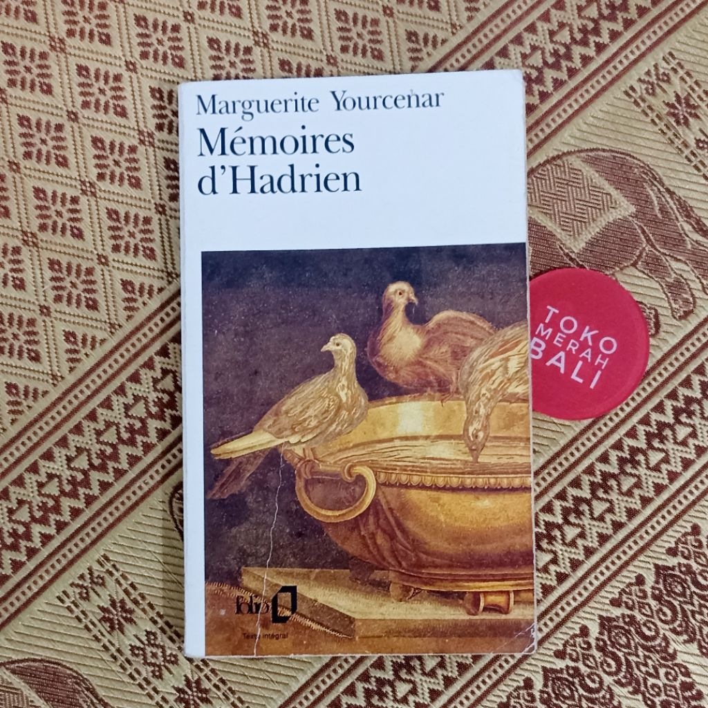 Buku Marguerite Yourcenar Memoires d'Hadrien livre en francais