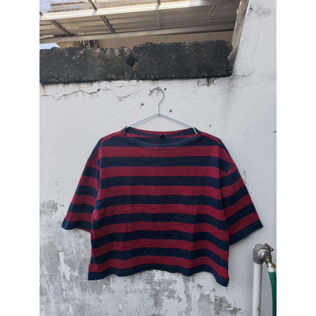 sweater oversize crop uniqlo stripe wanita