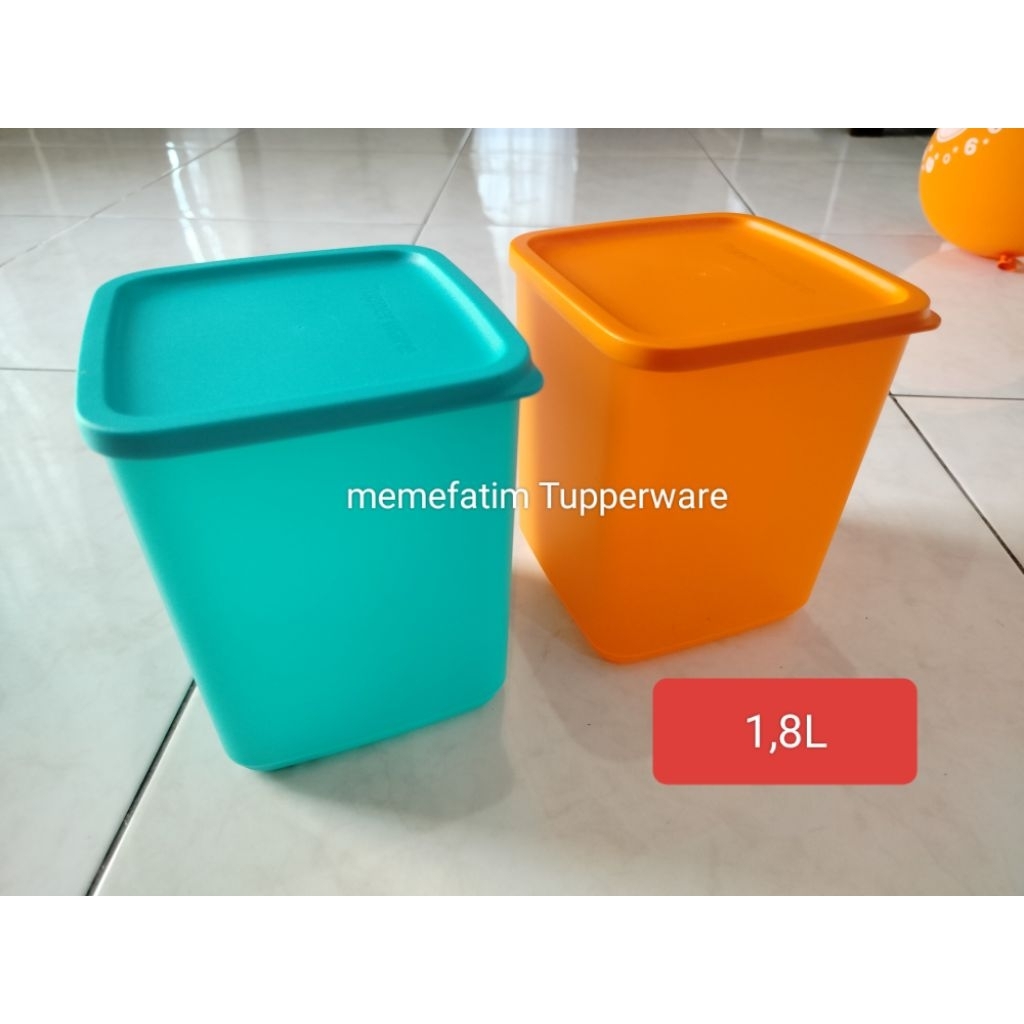 large summer Tupperware
