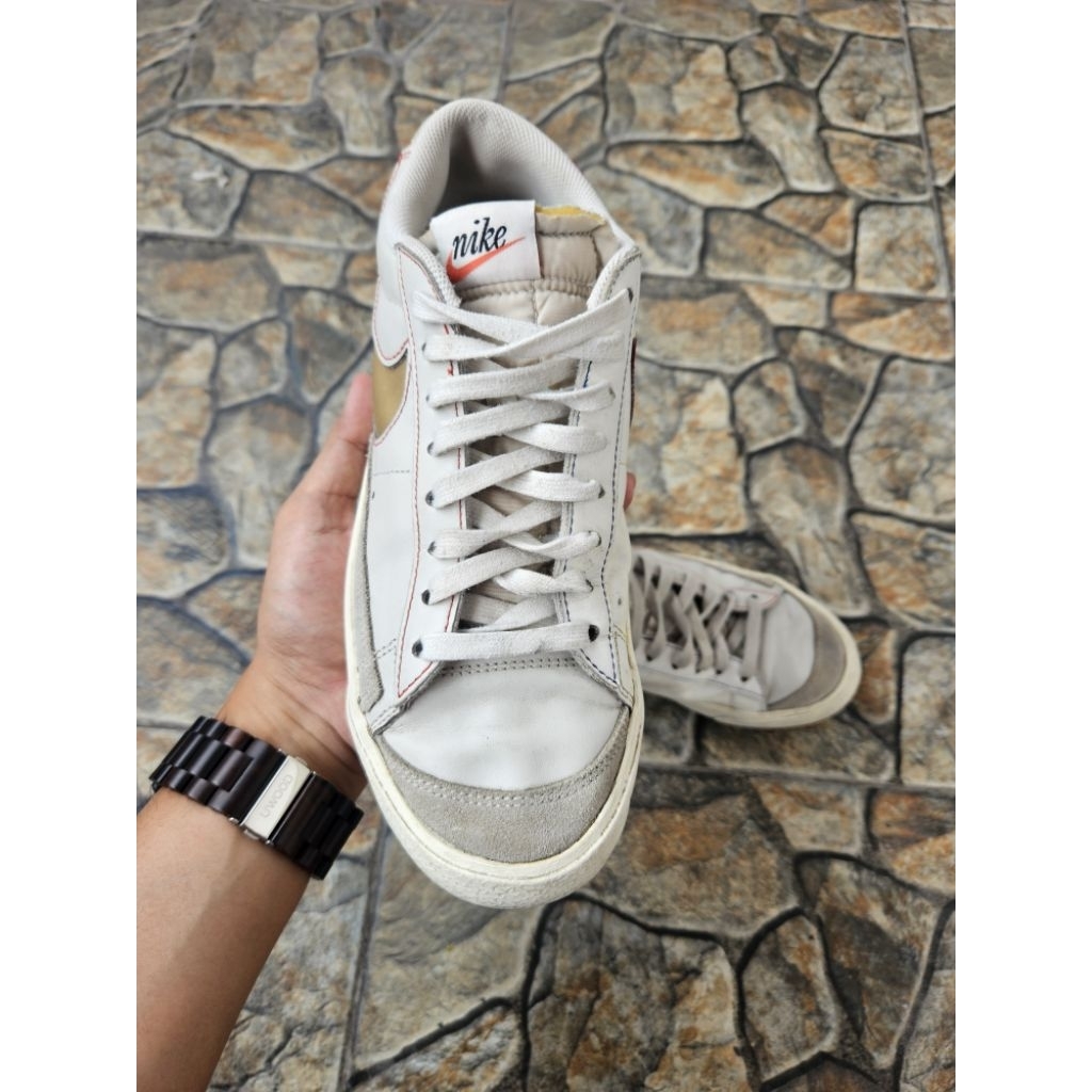 sepatu NikeBlazerLow 77