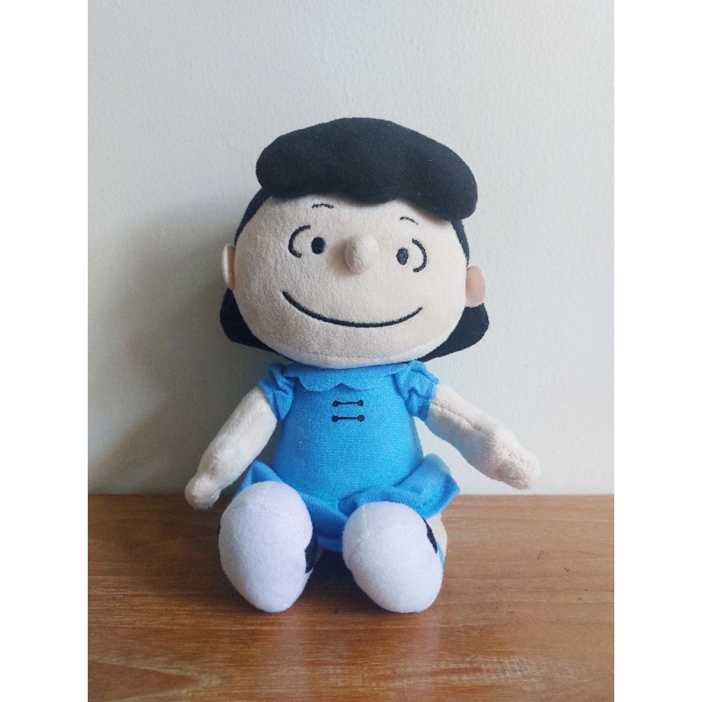 Boneka Peanuts Lucy Baju Biru