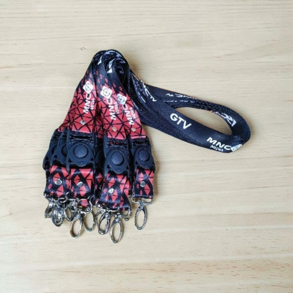 Lanyard Custom Lebar 3cm Panjang 1 Meter | 1 Hari Jadi