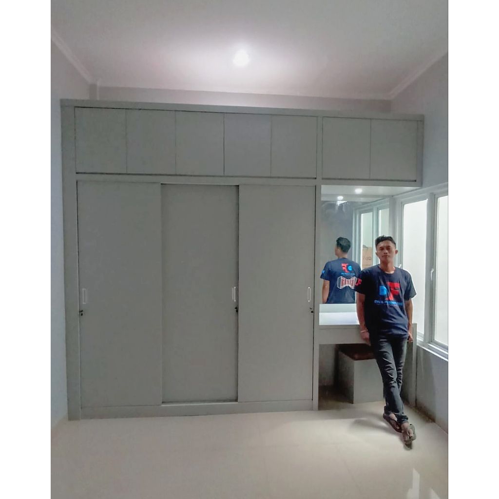 Custom Lemari Pakaian, Wardrobe, Walk-in closet HPL t 18mm | Berkualitas, Anti Rayap & Jamur