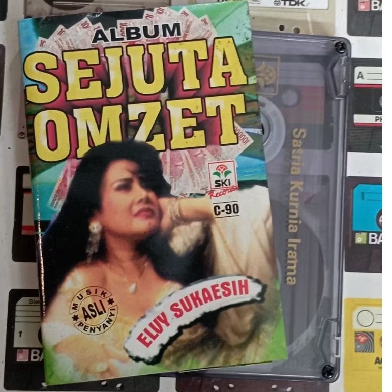 kaset pita elvy sukaesih sejuta omzet