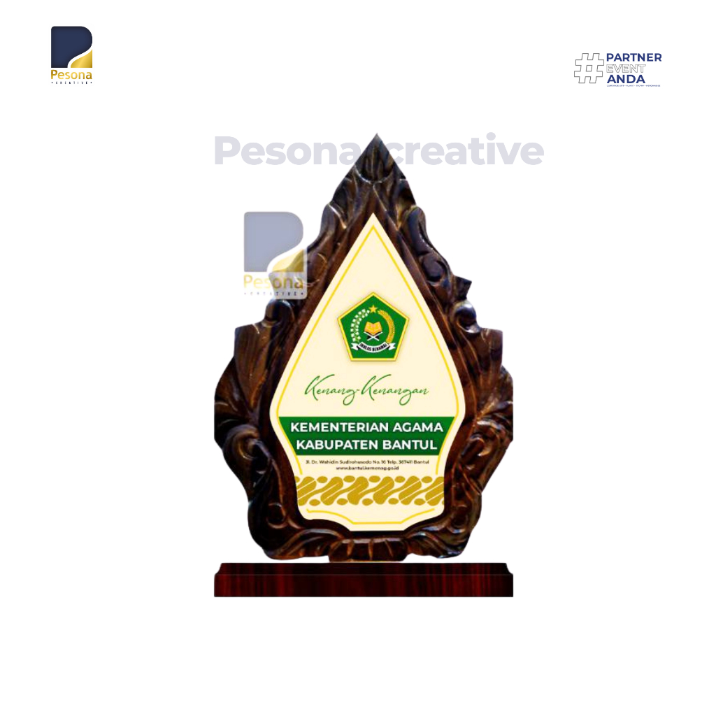 Plakat Kayu Ukir Standar