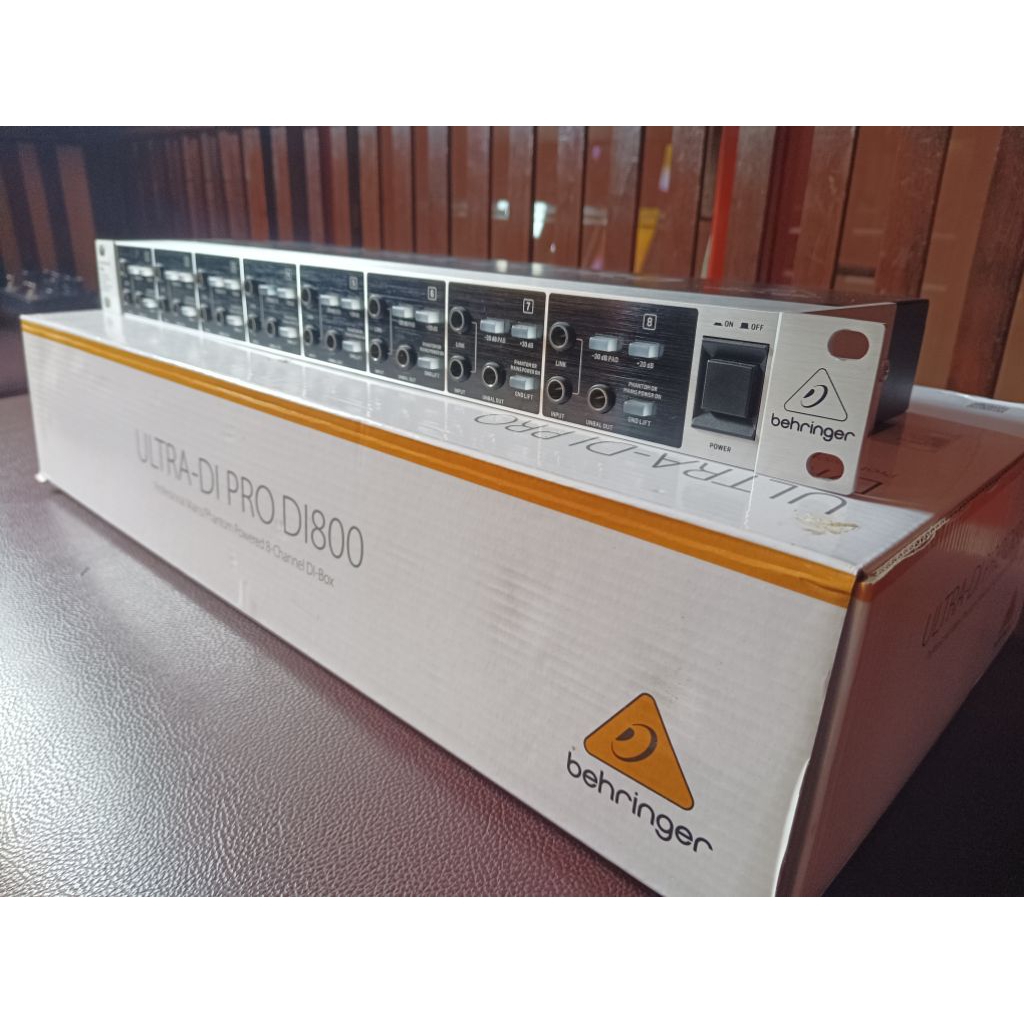 DI Behringer Ultra DI800