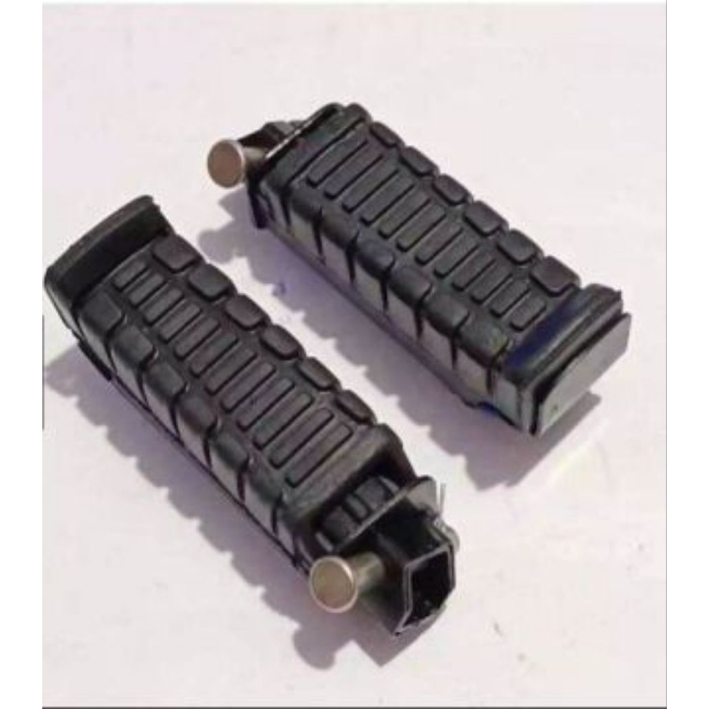 karet footstep belakang 2bh Yamaha Xeon Gt 125 / Xeon RC Merk CKDPass Tebal