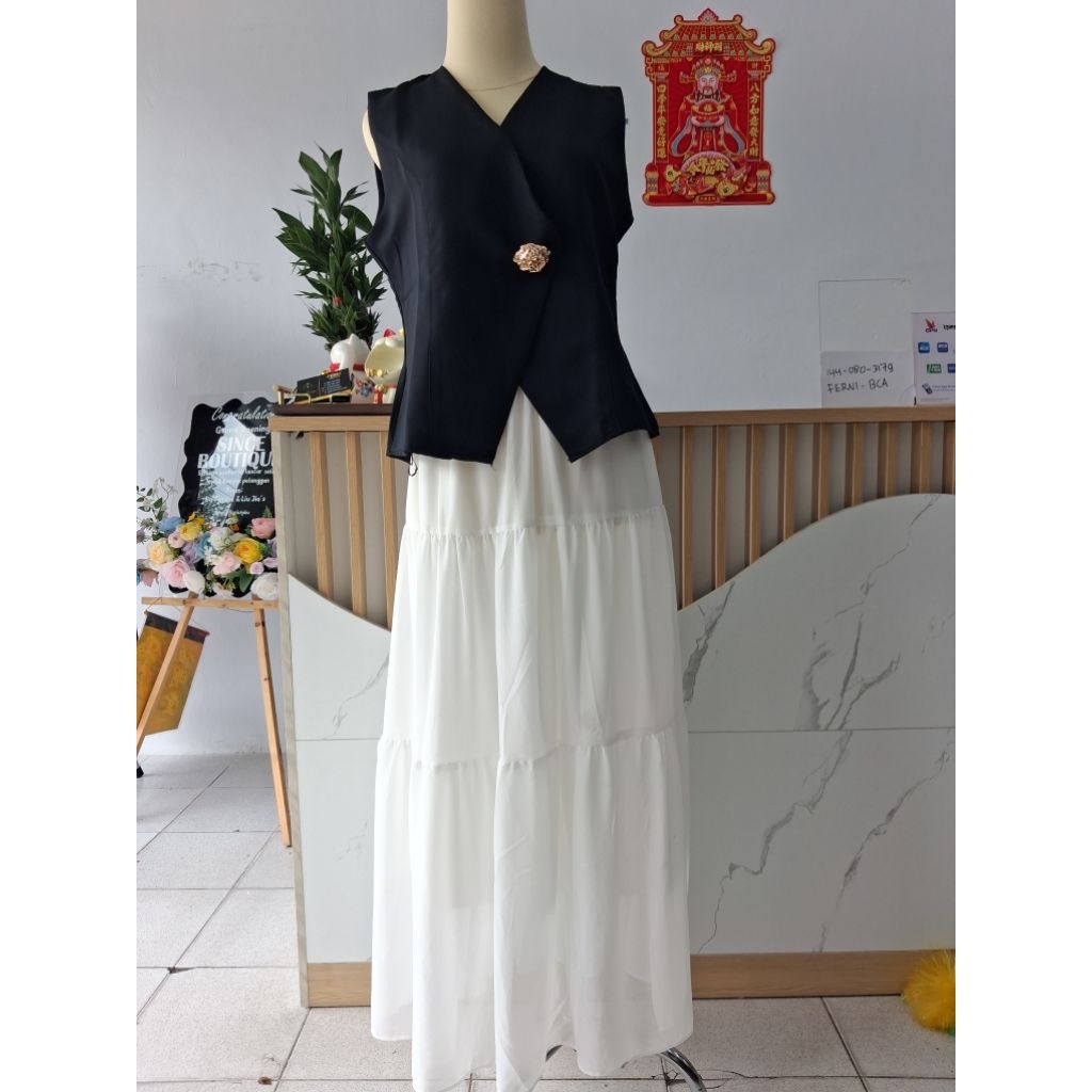 One set bangkok baju rompi  tanpa lengan &  rok panjang