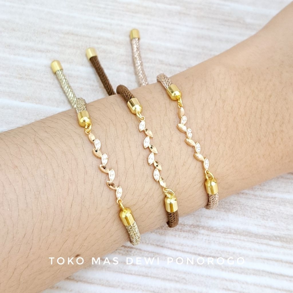 TOKO DEWI GELANG CHARM DAUN Emas Asli Kadar 8K/375% Yellow Gold